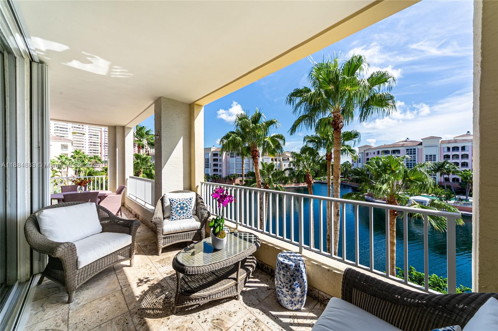 Elegant and bright unit. Enjoy all amenities of The Ocean Club, spa, state of the art gym, resort style pools, tennis, gorgeous beach & security.