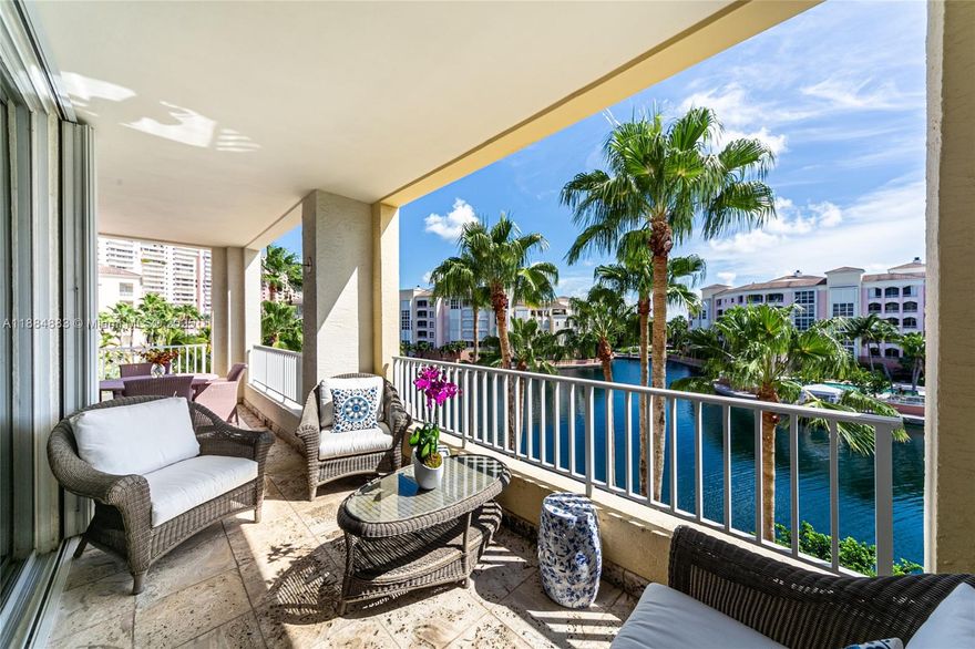 Elegant and bright unit. Enjoy all amenities of The Ocean Club, spa, state of the art gym, resort style pools, tennis, gorgeous beach & security.