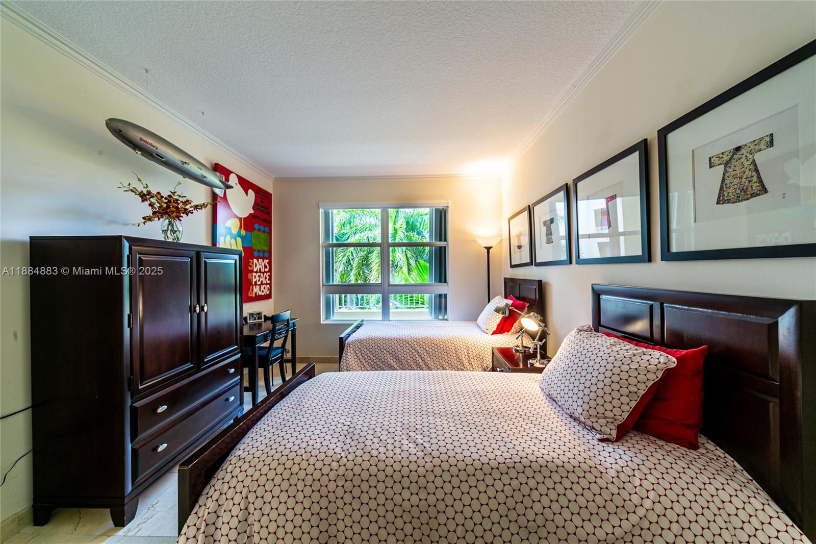 RESORT VILLA ONE CONDO - Residential Lease