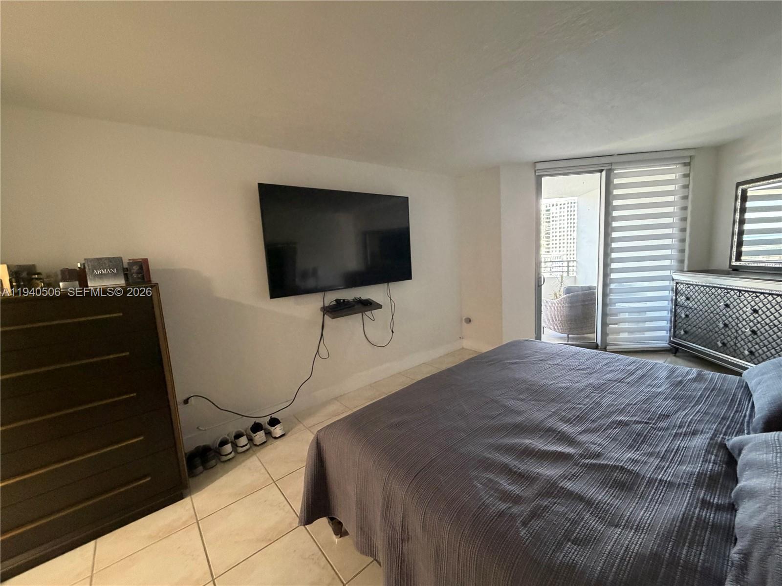 OCEANSIDE PLAZA CONDO - Residential Lease