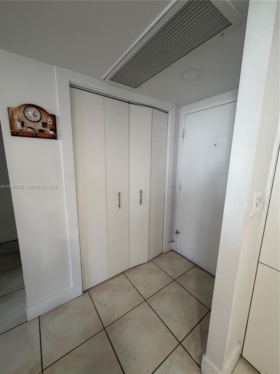 OCEANSIDE PLAZA CONDO - Residential Lease