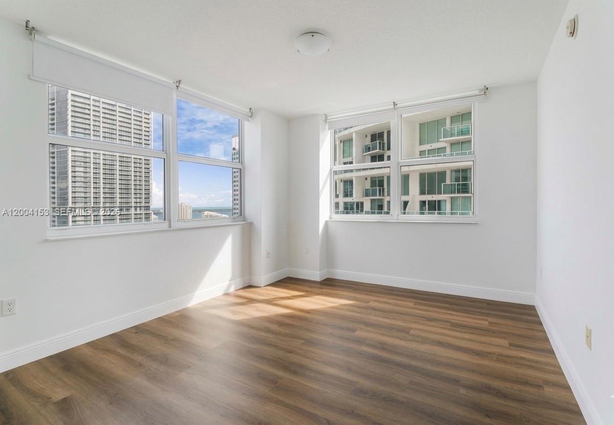 31 SE 5th St 3210
