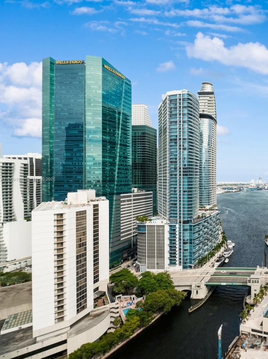 BRICKELL ON THE RIVER N T - Residential Lease
