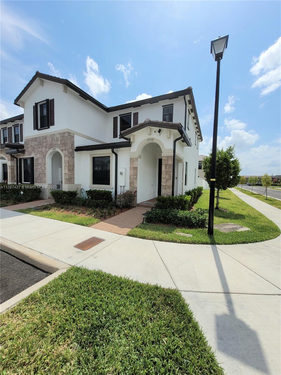 AQUABELLA NORTH REPLAT - Residential