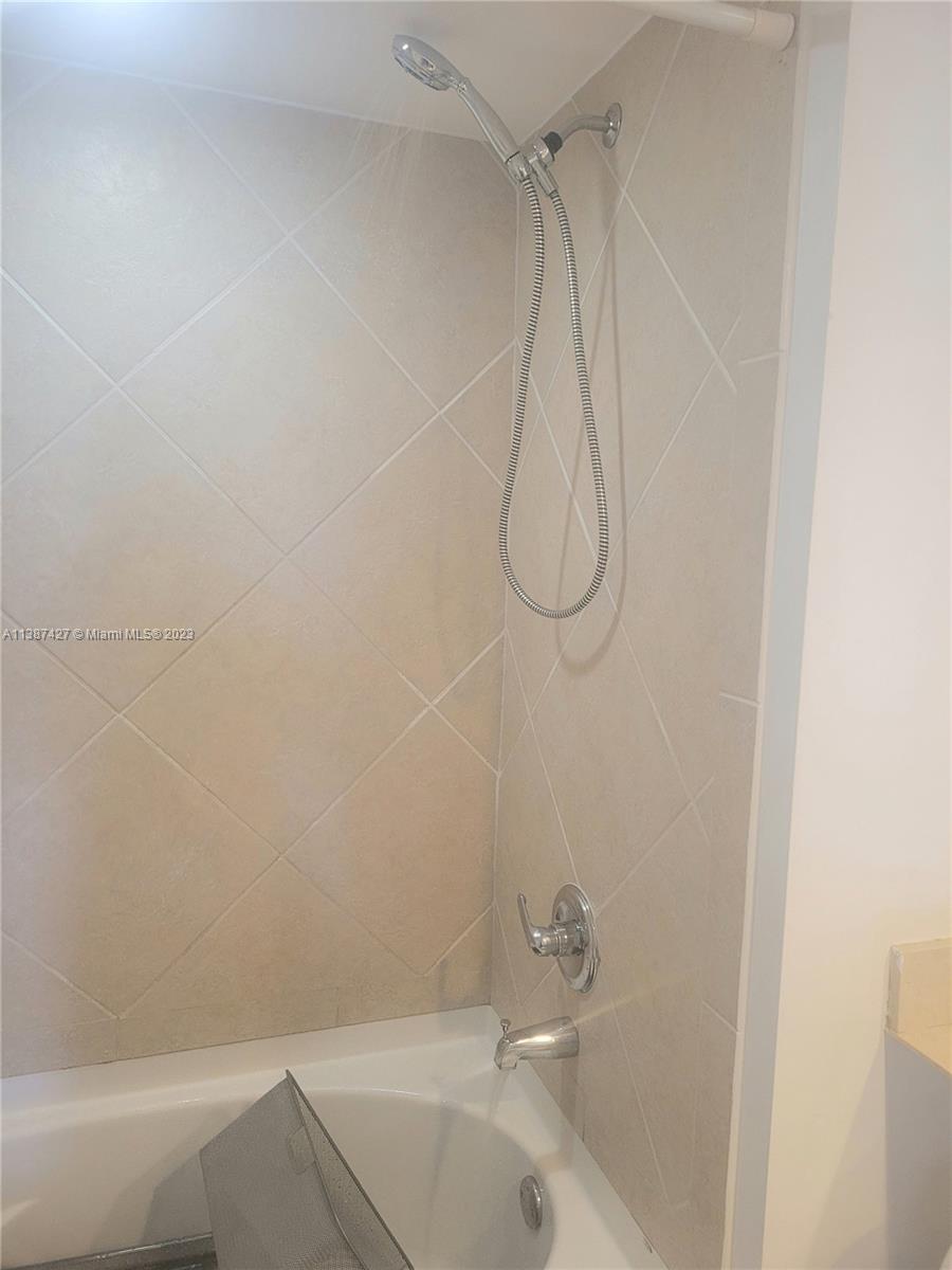 AQUABELLA NORTH REPLAT - Residential