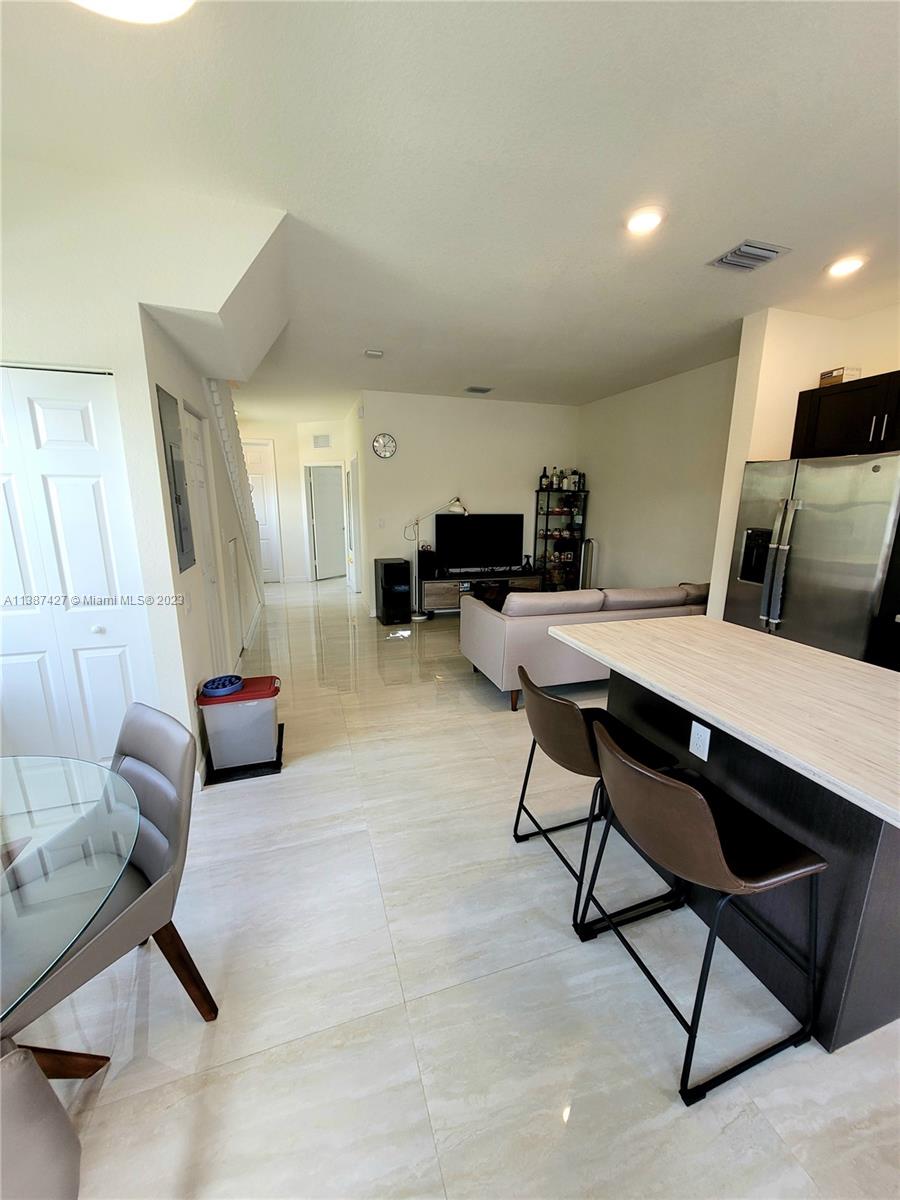 AQUABELLA NORTH REPLAT - Residential