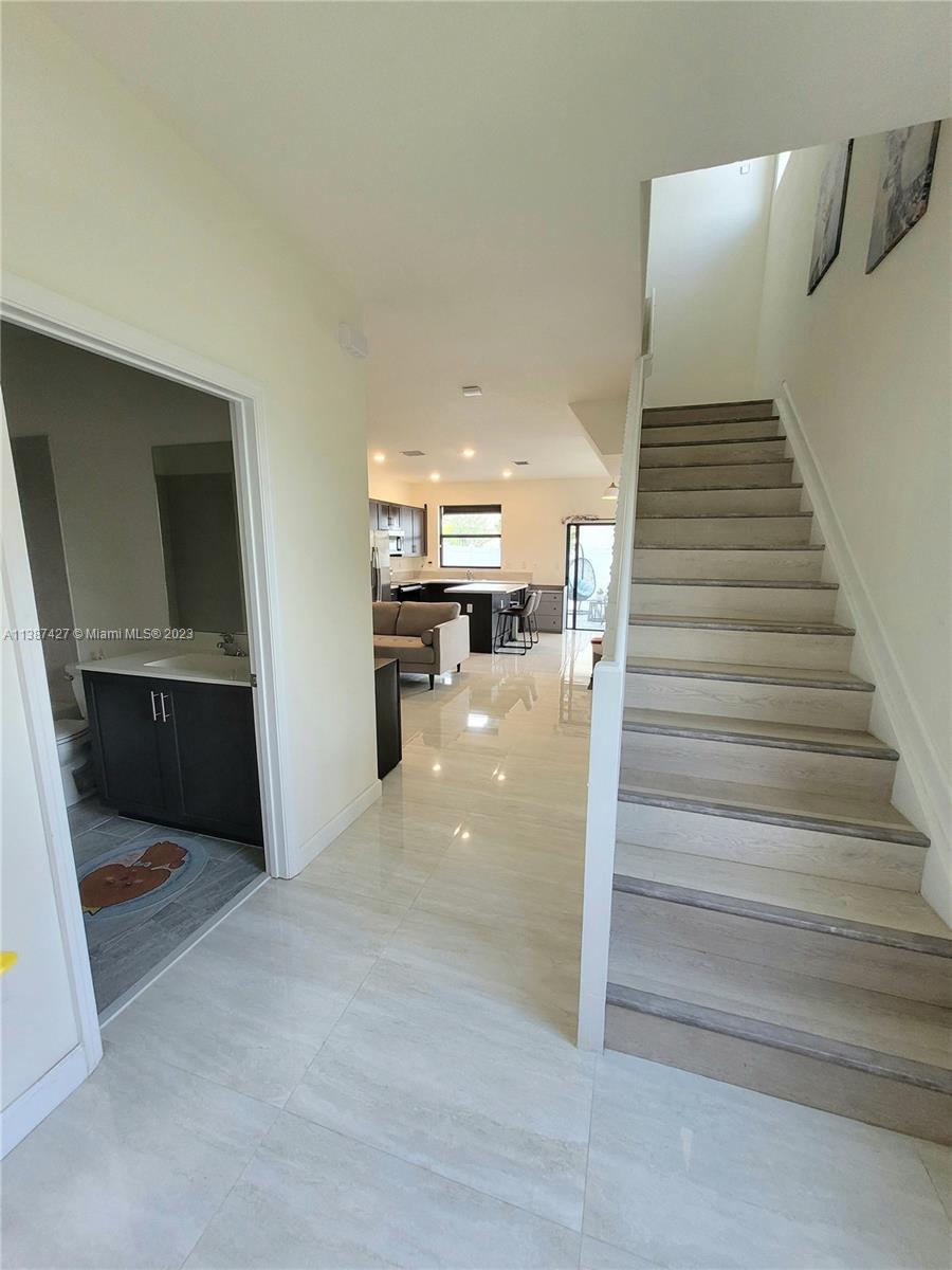 AQUABELLA NORTH REPLAT - Residential