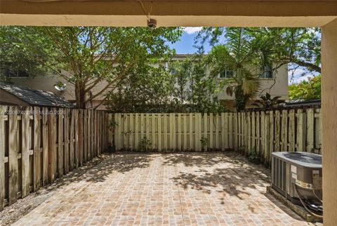 Tiny photo for 16613 NW 71st Ave, Miami Lakes, FL 33014 (MLS # A12006742)