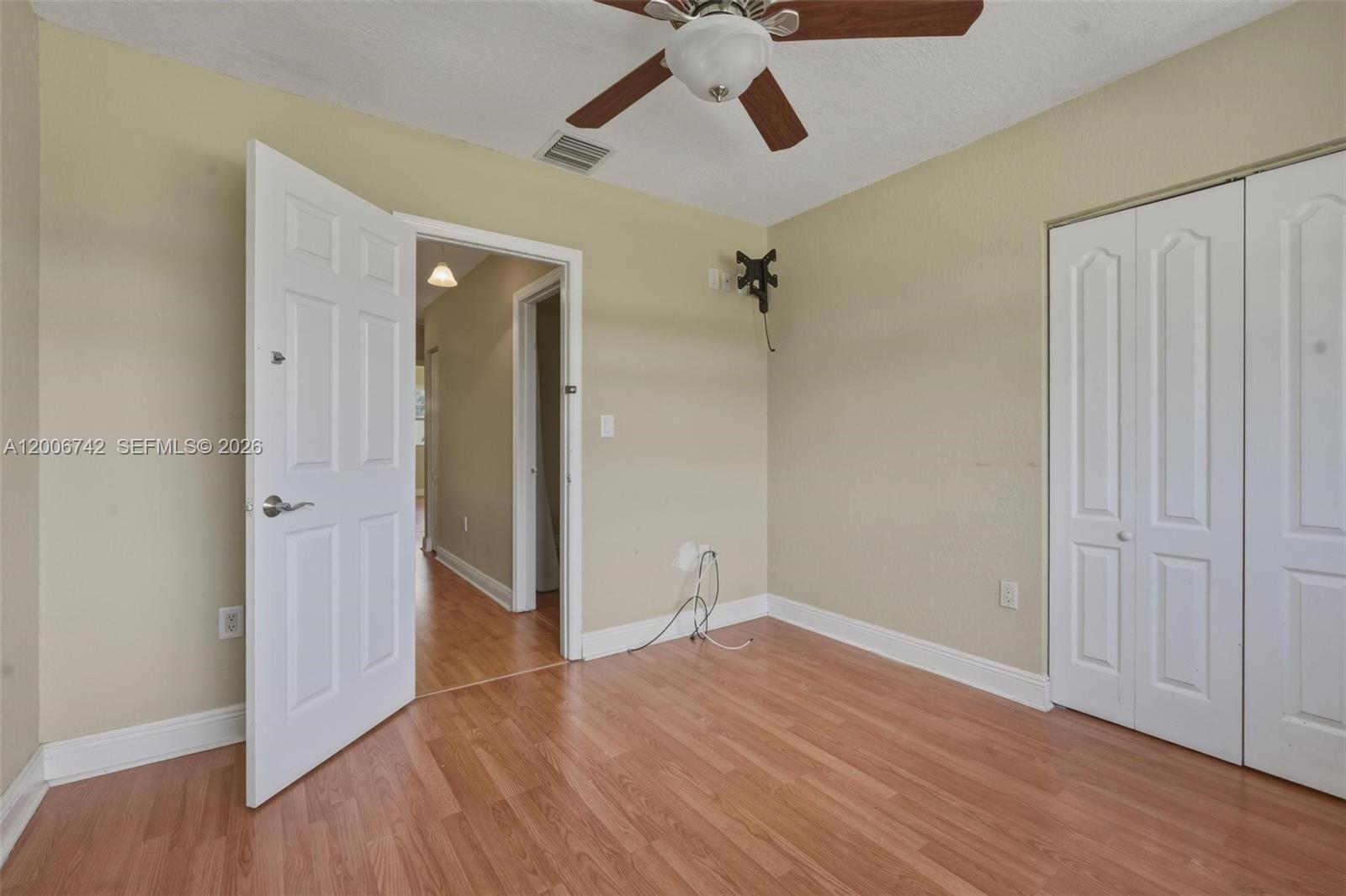 PASEOS AT MIAMI LAKES - Residential