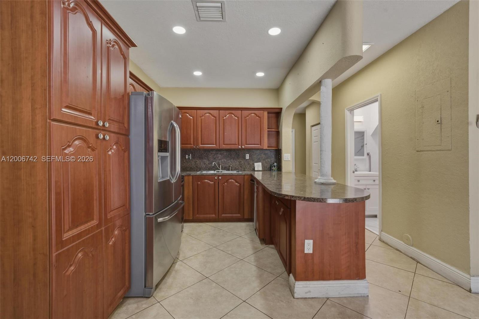 PASEOS AT MIAMI LAKES - Residential