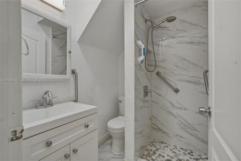 Tiny photo for 16613 NW 71st Ave, Miami Lakes, FL 33014 (MLS # A12006742)