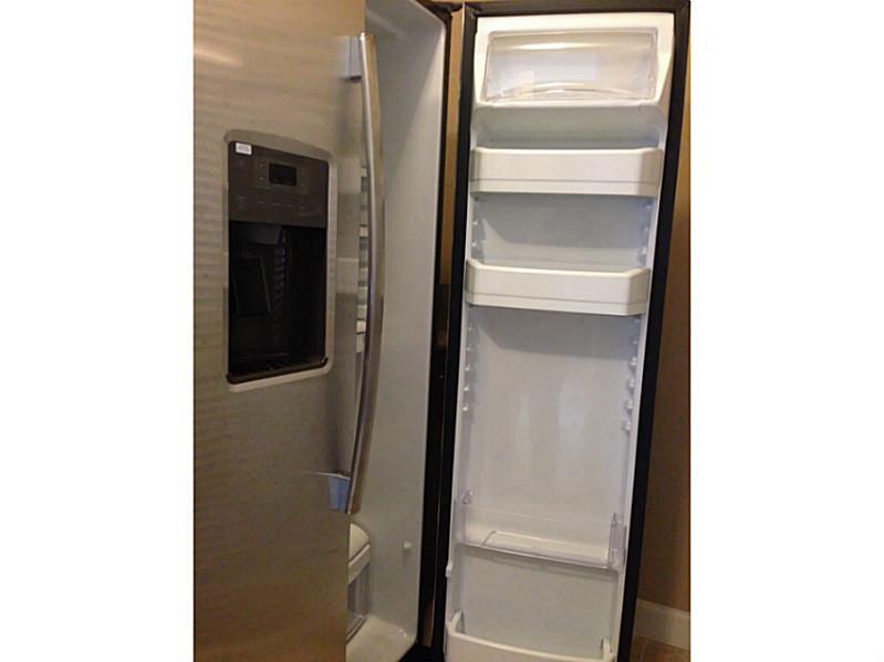 KENDALL COMMONS SQUARE - Residential Lease