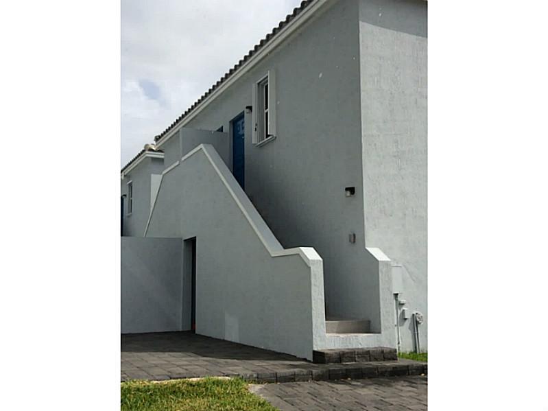 KENDALL COMMONS SQUARE - Residential Lease