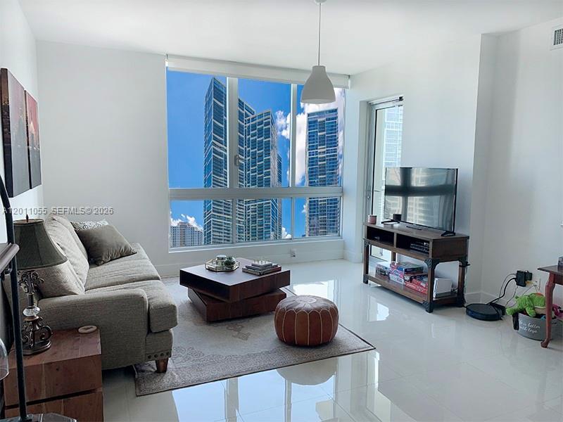 300 S Biscayne Blvd T-3004