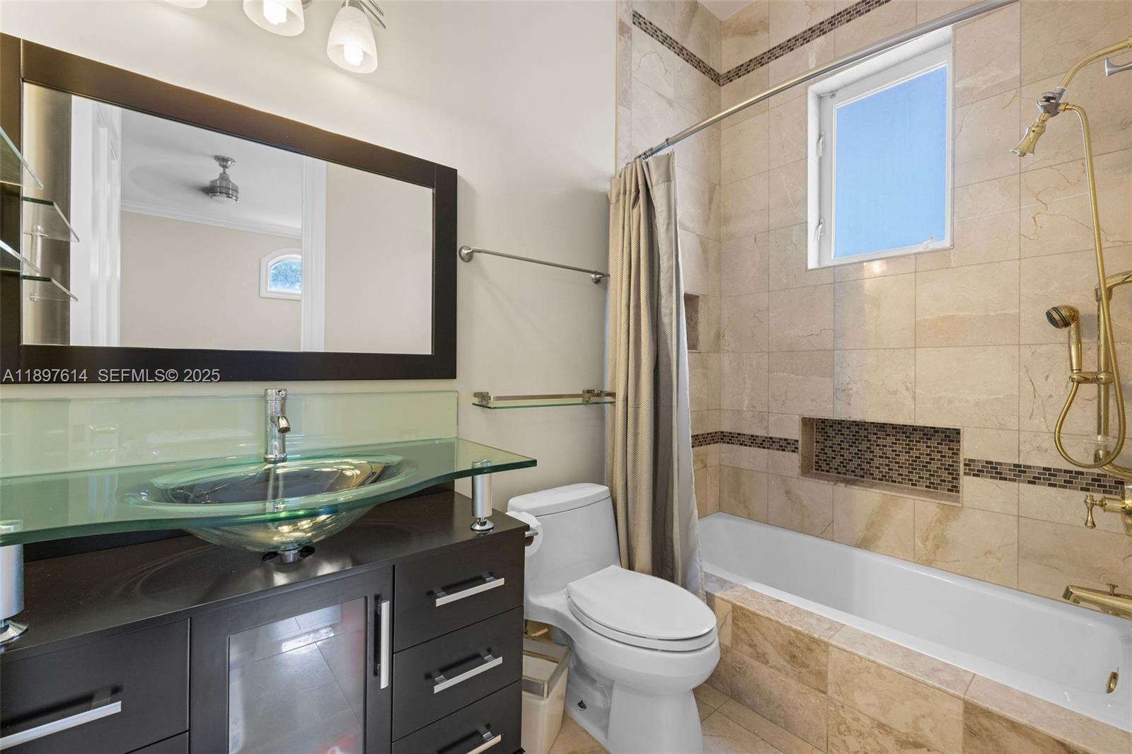 KLEBBA BAY ESTATES - Residential