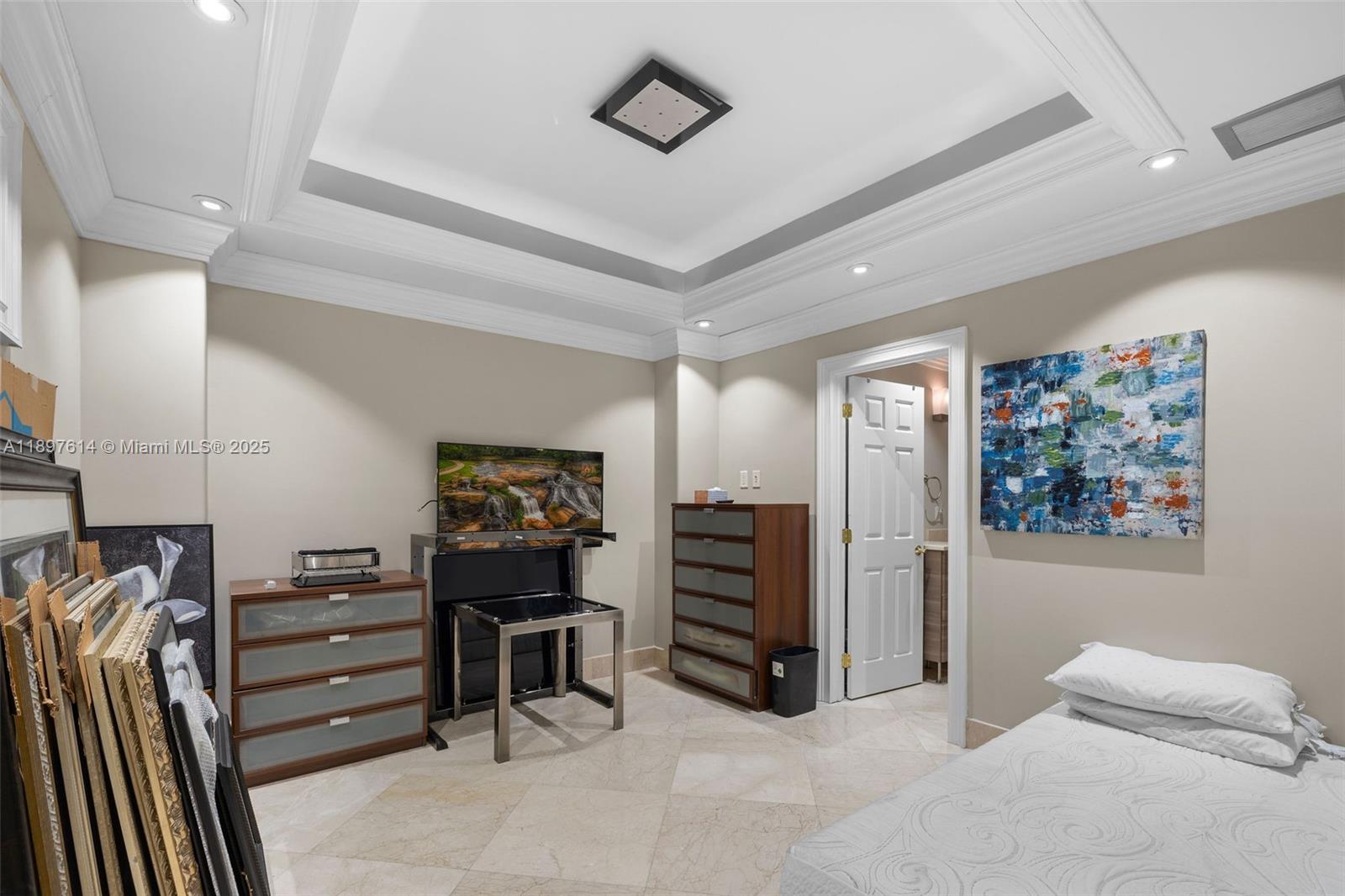 KLEBBA BAY ESTATES - Residential