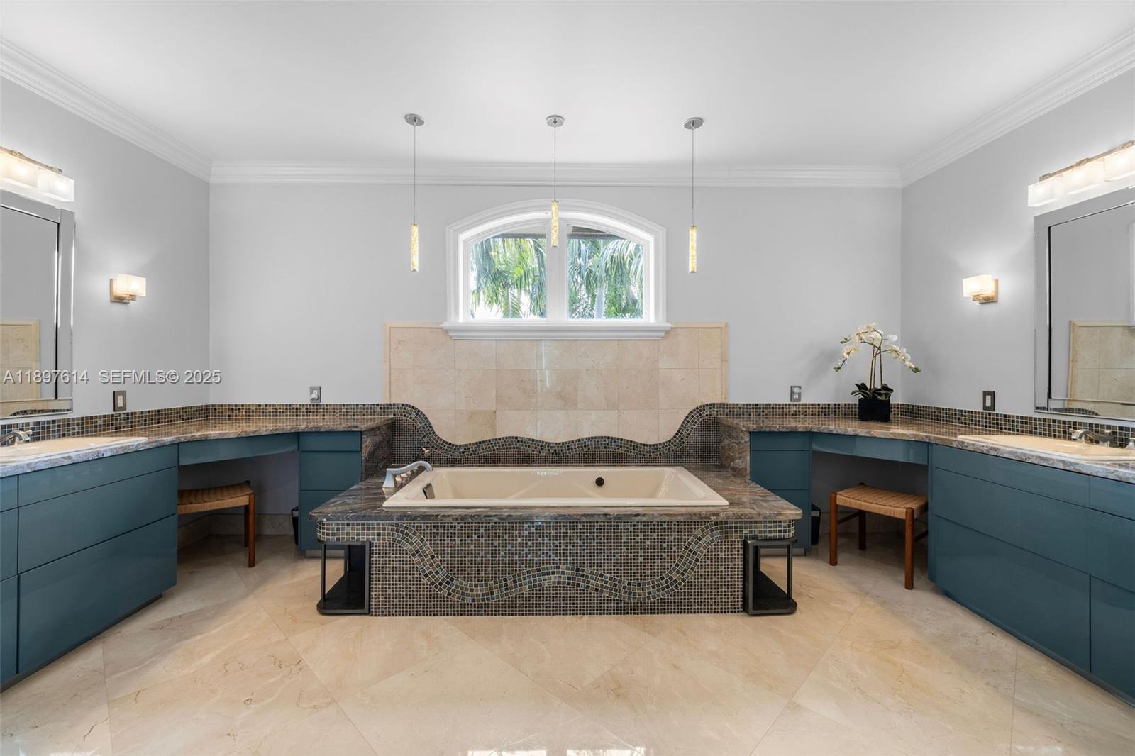 KLEBBA BAY ESTATES - Residential