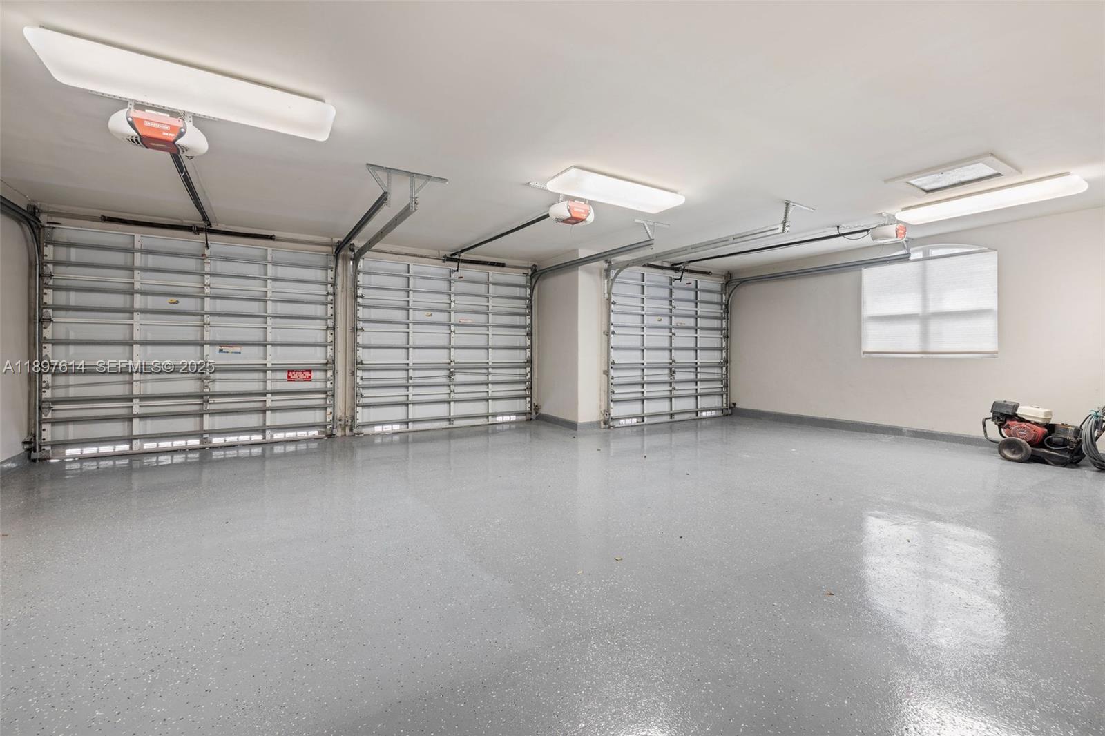 KLEBBA BAY ESTATES - Residential