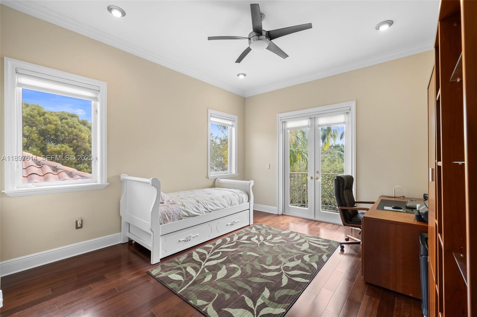 KLEBBA BAY ESTATES - Residential