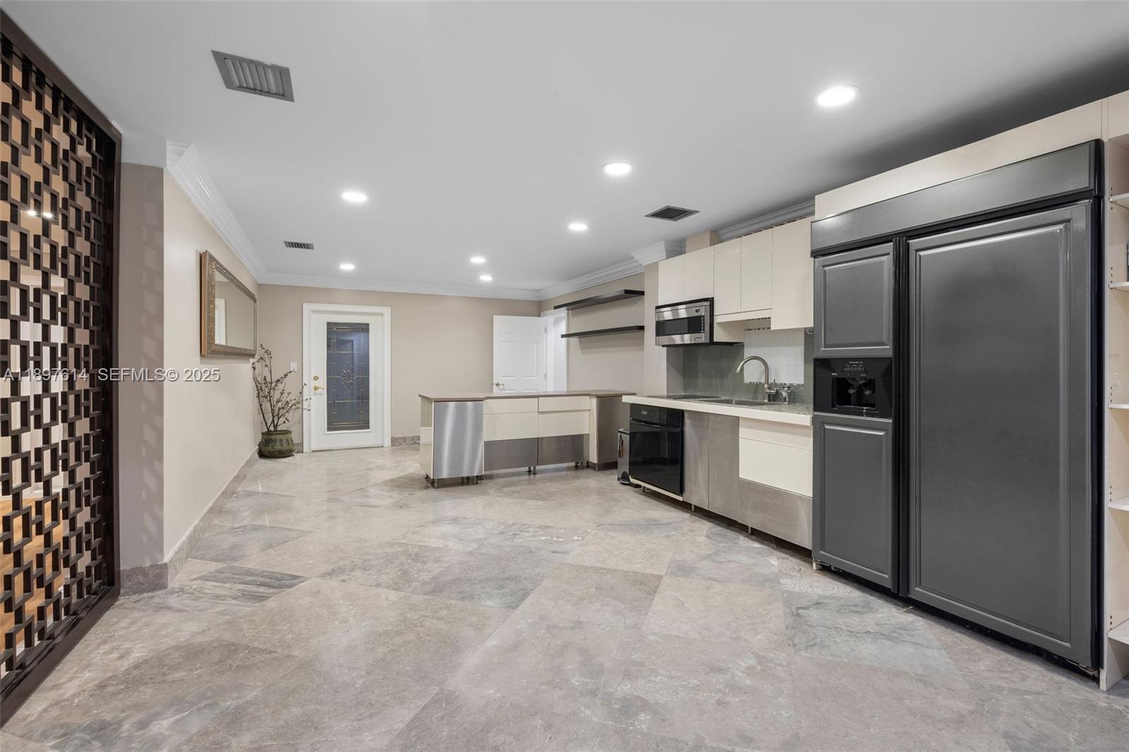 KLEBBA BAY ESTATES - Residential