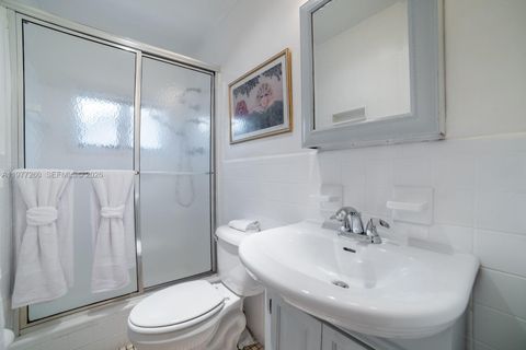 Tiny photo for 2046 NE 15th St, Fort Lauderdale, FL 33304 (MLS # A11977260)