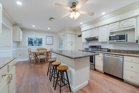 Tiny photo for 2046 NE 15th St, Fort Lauderdale, FL 33304 (MLS # A11977260)