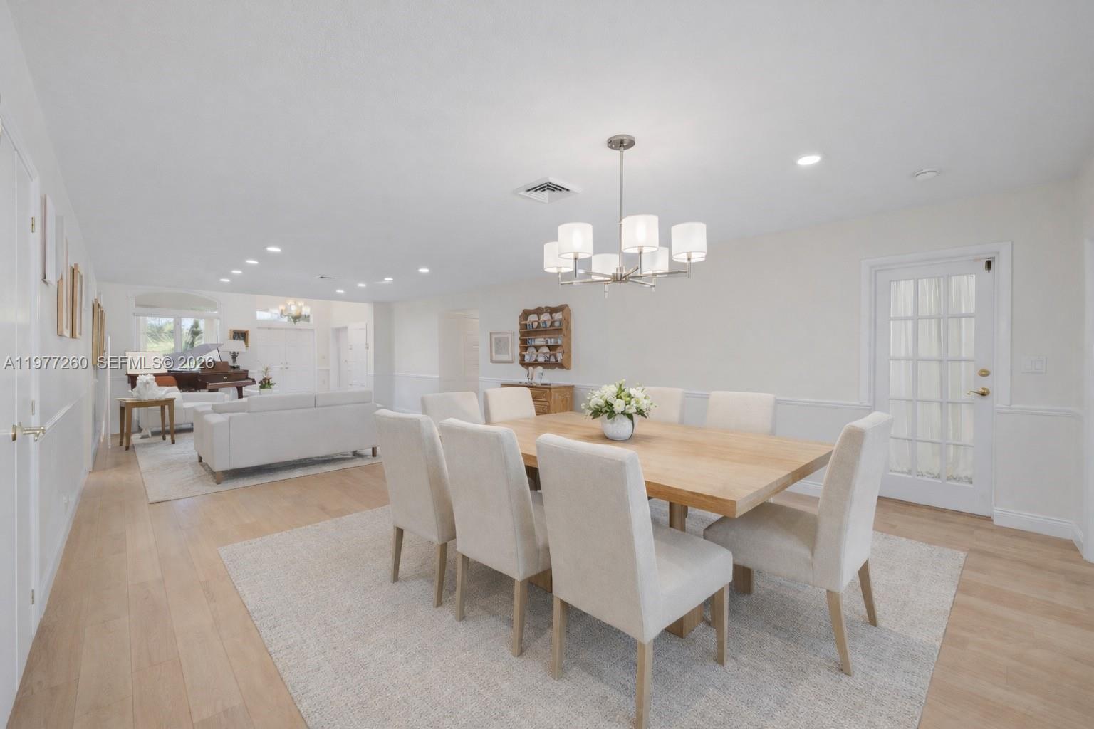 LAUDER GATE ISLES - Residential