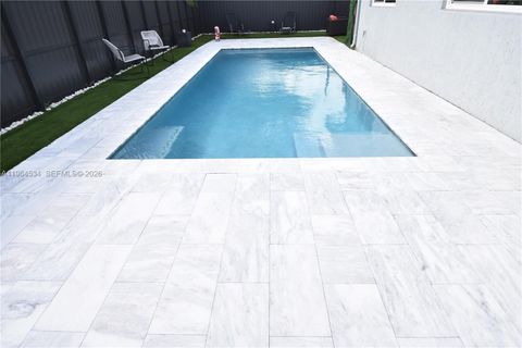 630 N 66th Ave Hollywood FL 33024