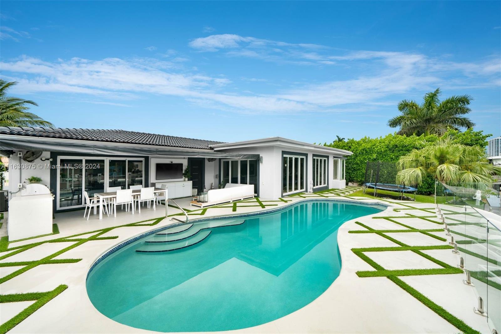 EASTERN SHORES 1ST ADDN - Residential