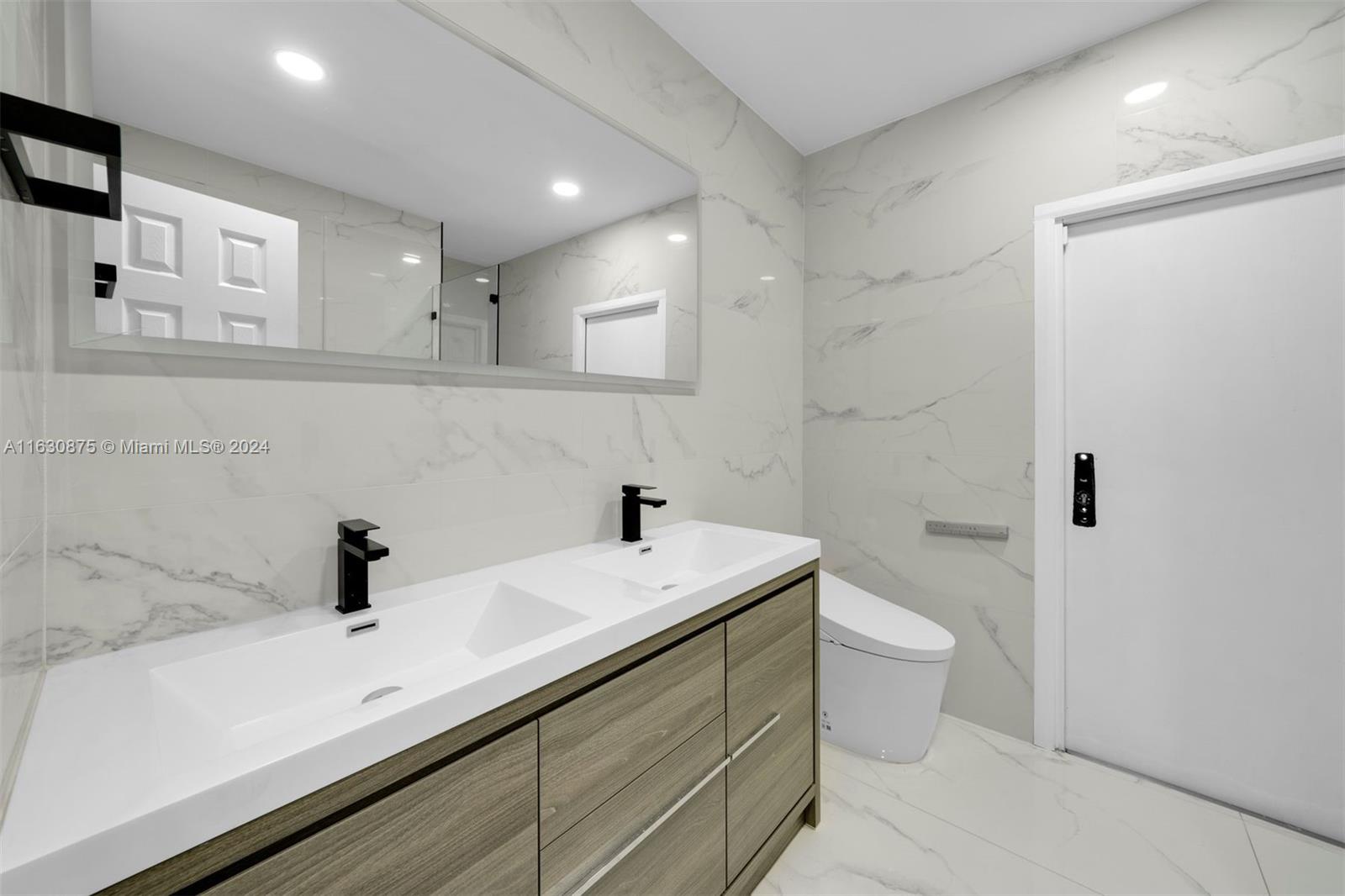 EASTERN SHORES 1ST ADDN - Residential