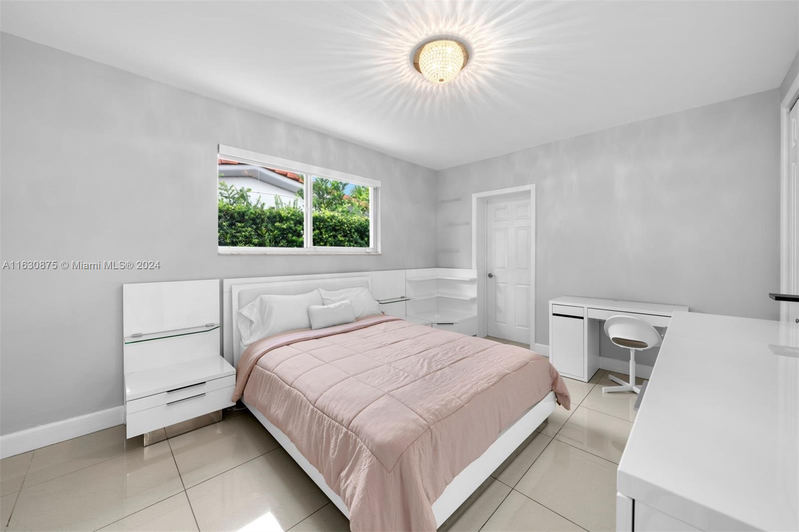 EASTERN SHORES 1ST ADDN - Residential