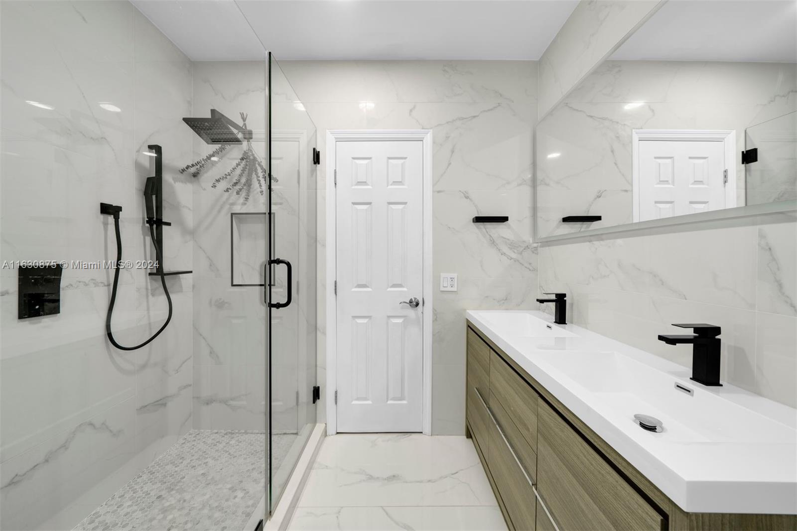 EASTERN SHORES 1ST ADDN - Residential