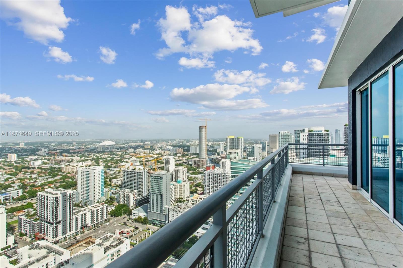 INFINITY AT BRICKELL COND - Residential
