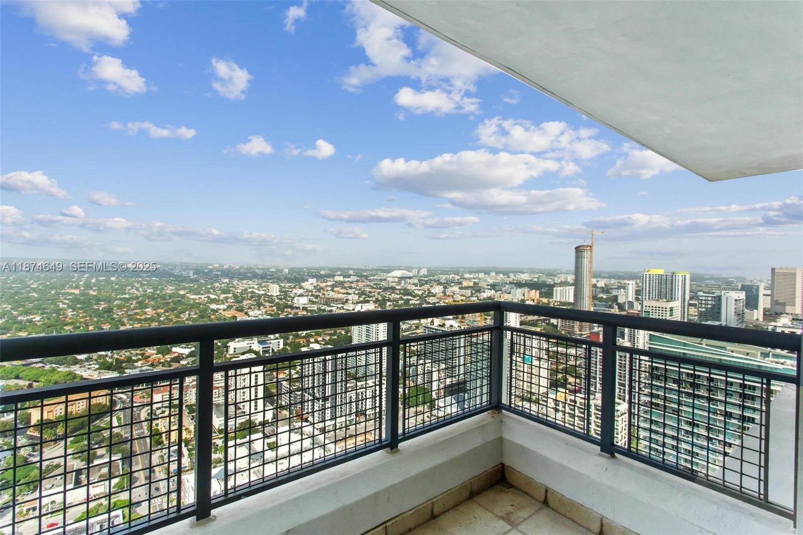 INFINITY AT BRICKELL COND - Residential