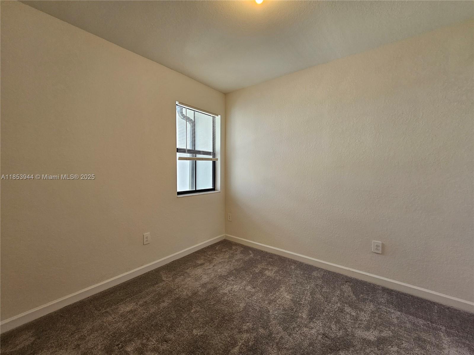 PINE ISLE - Residential