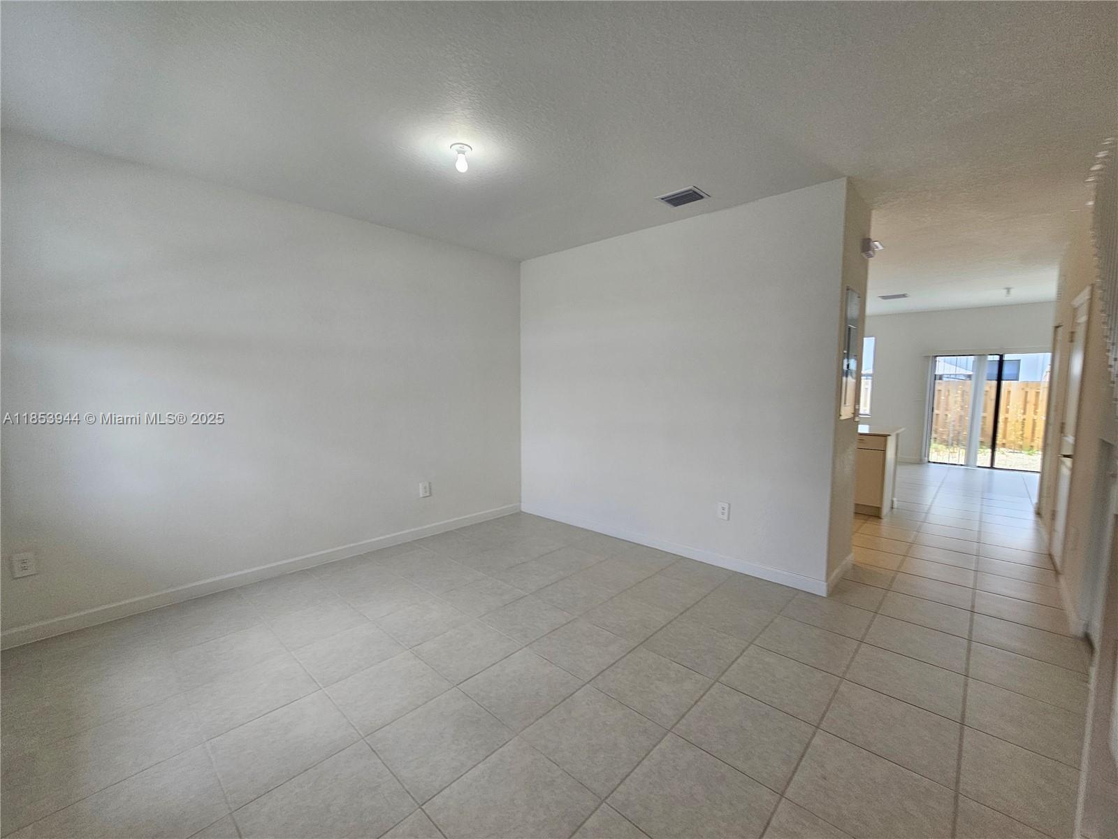 PINE ISLE - Residential