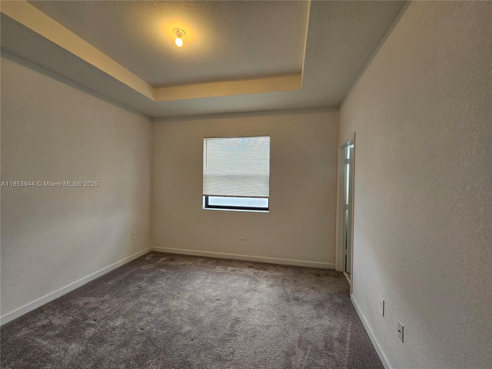 PINE ISLE - Residential