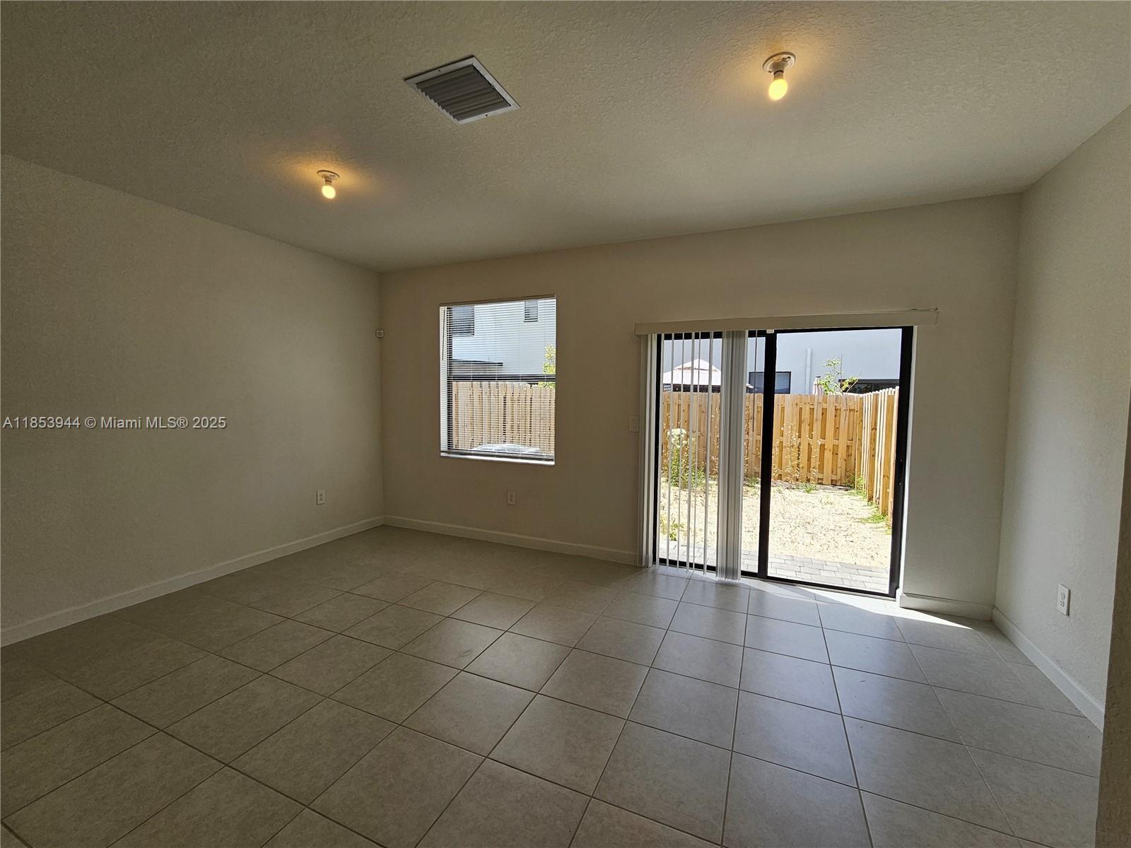 PINE ISLE - Residential