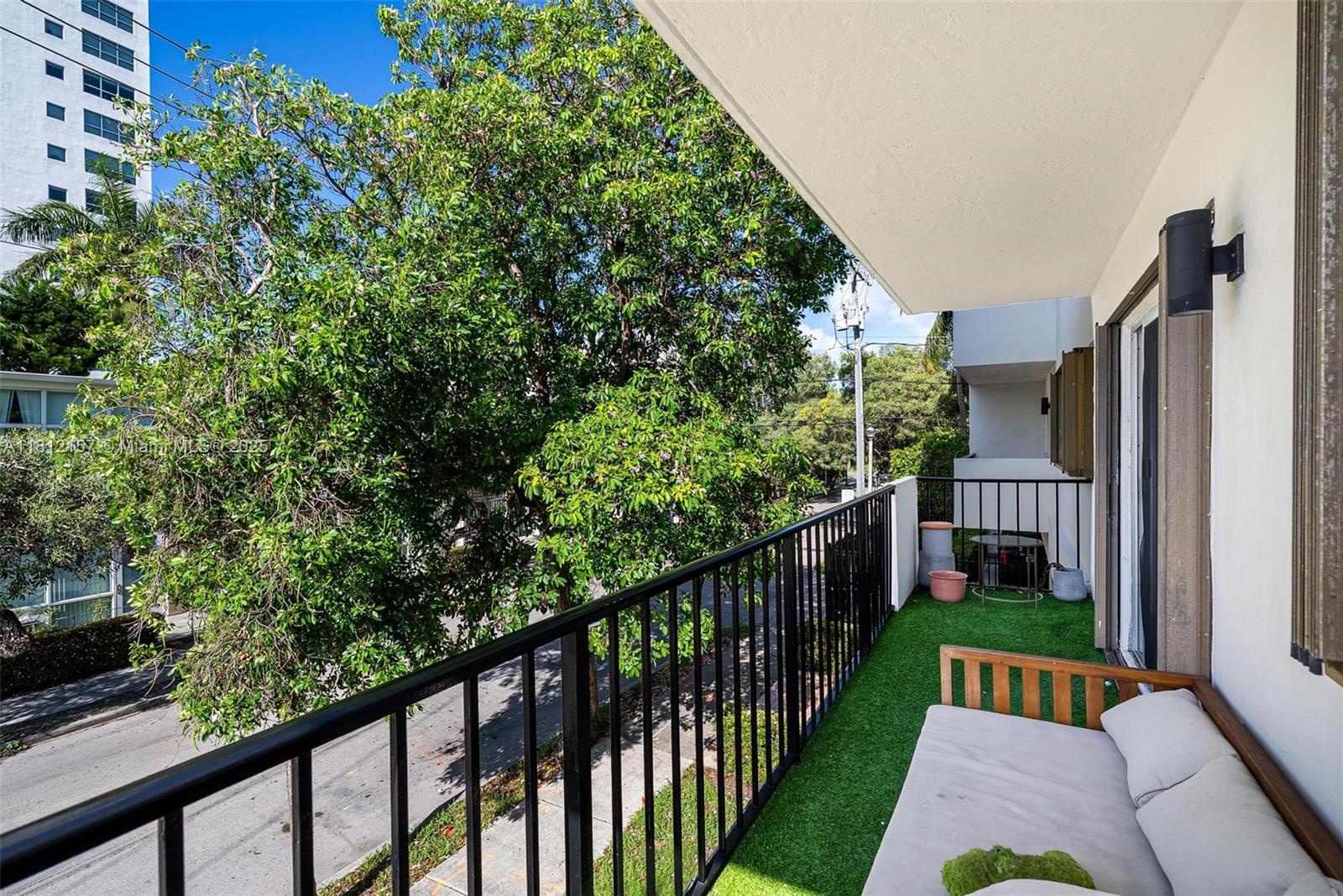 1900 MERIDIAN AVE CONDO - Residential