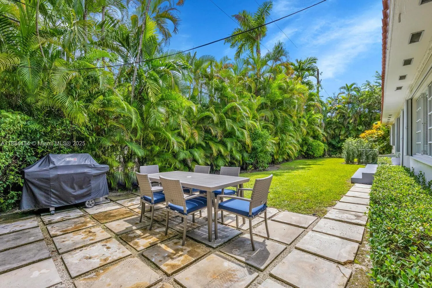 Coral Gables, Florida 33146, United States, 4 Bedrooms Bedrooms, ,2 BathroomsBathrooms,Residential,Active,216655