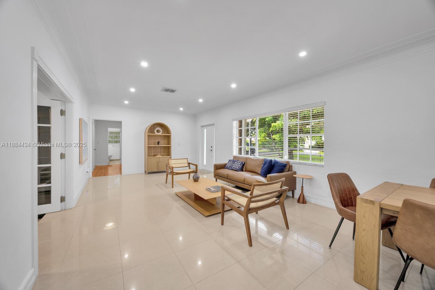 C GABLES RIVIERA SEC 13 - Residential Lease