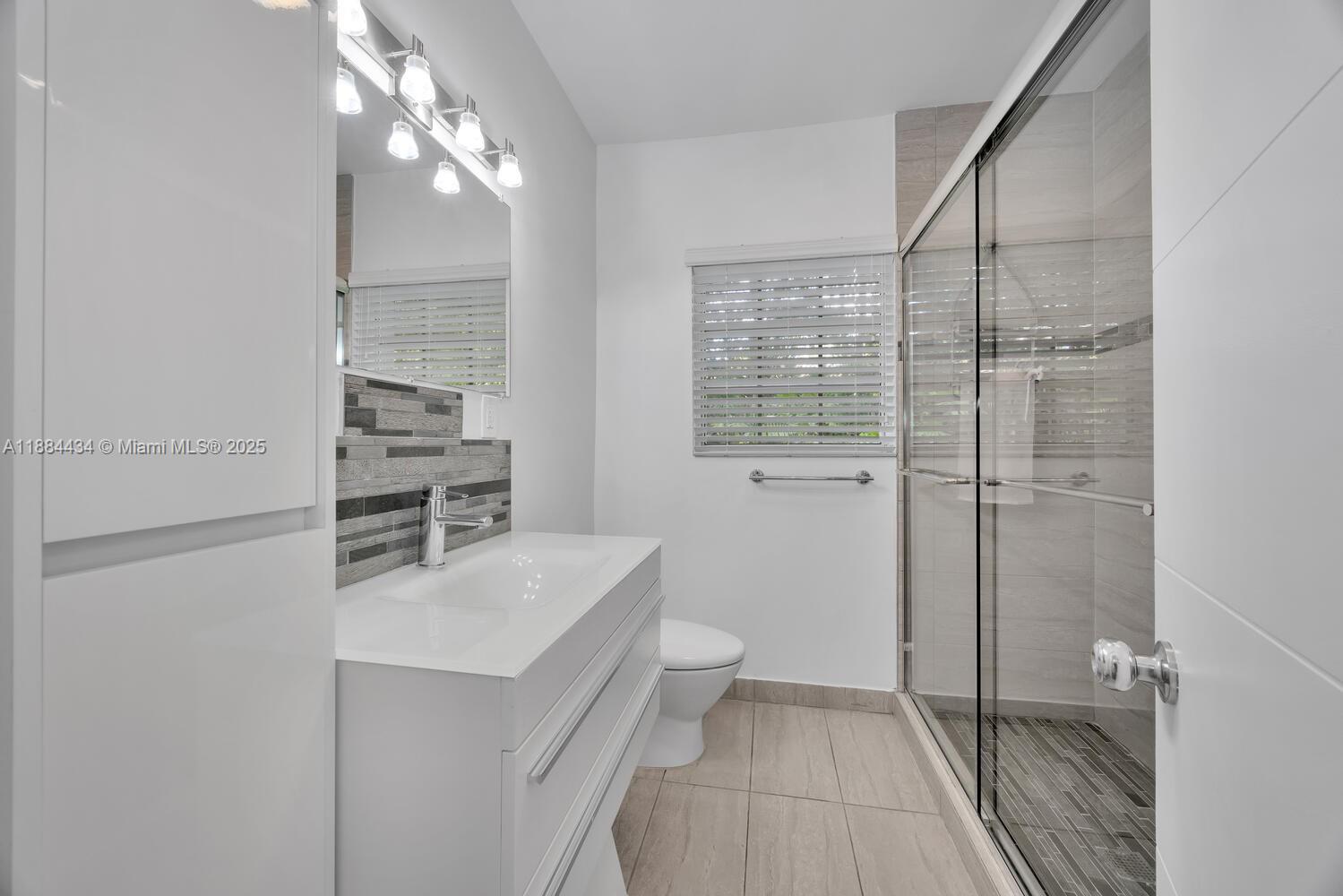C GABLES RIVIERA SEC 13 - Residential Lease