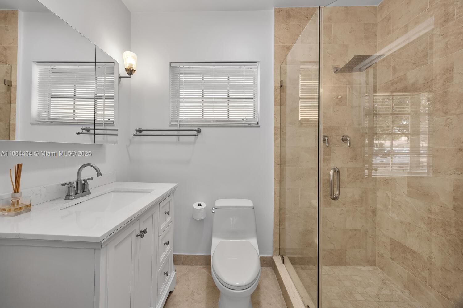 C GABLES RIVIERA SEC 13 - Residential Lease