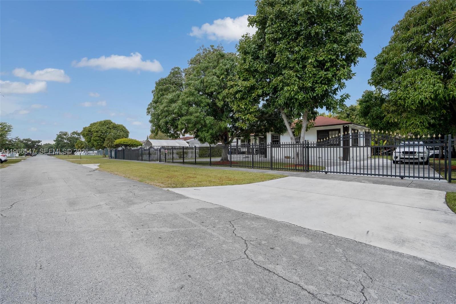 LA PALOMA - Residential