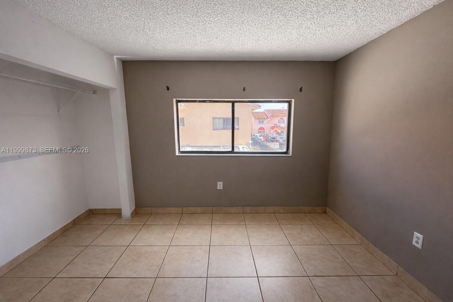 EL PRADO XI CONDO - Residential