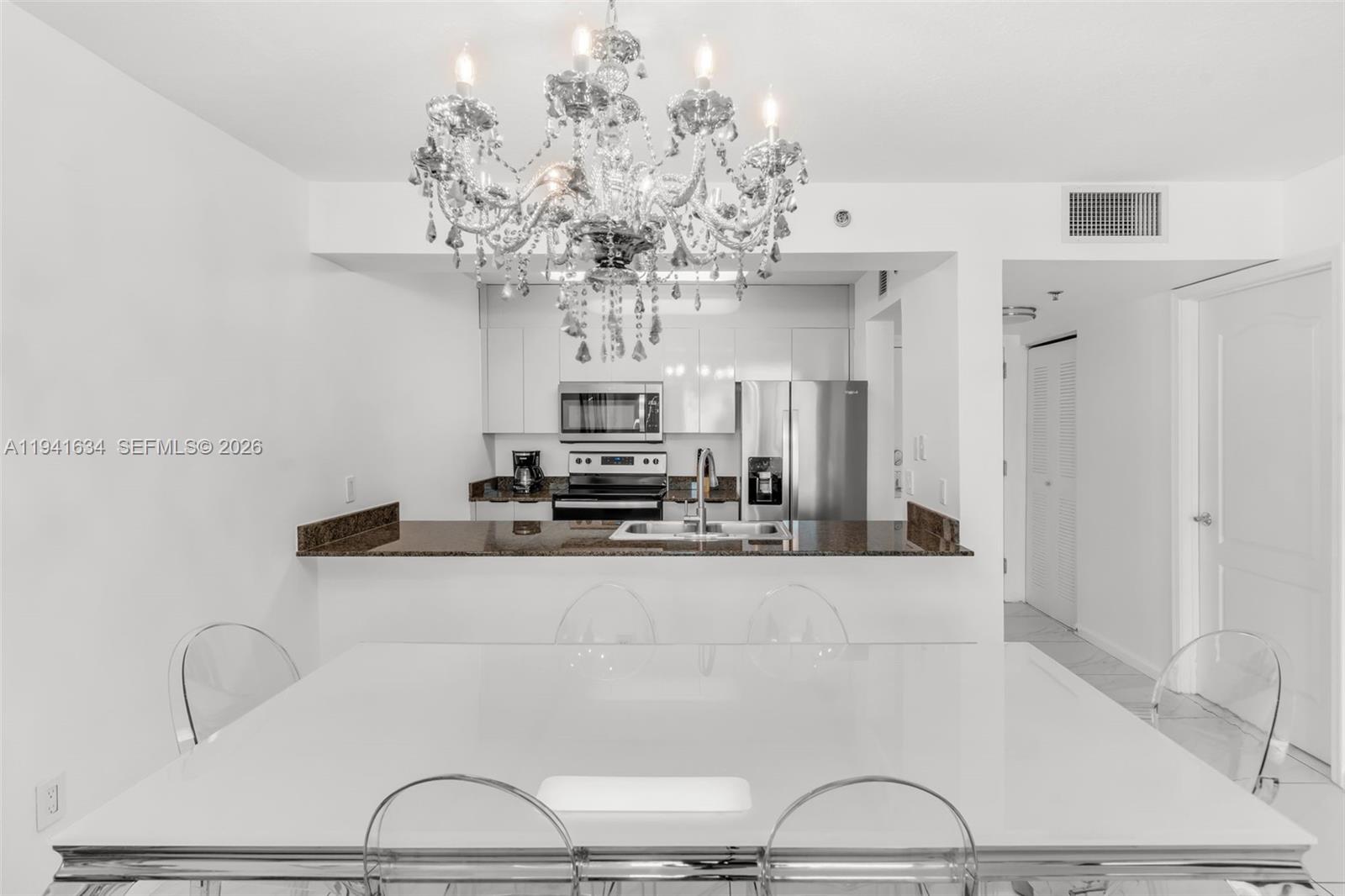 THE CLUB AT BRICKELL BAY - Residential