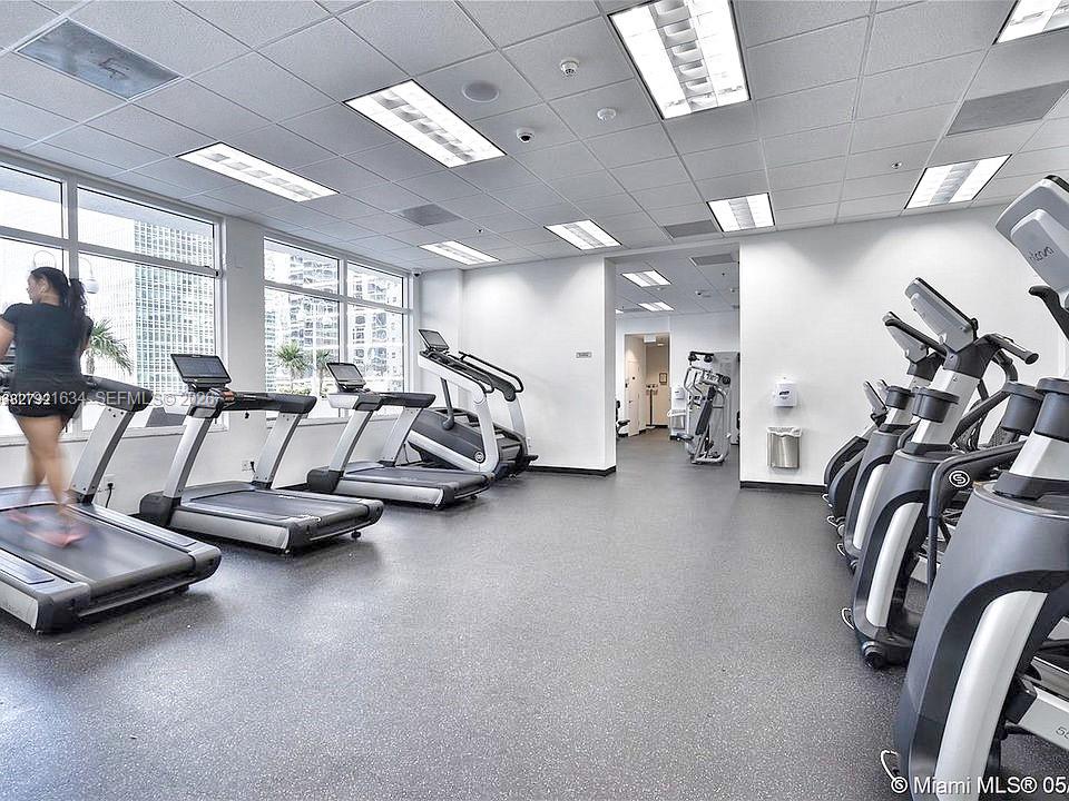 THE CLUB AT BRICKELL BAY - Residential