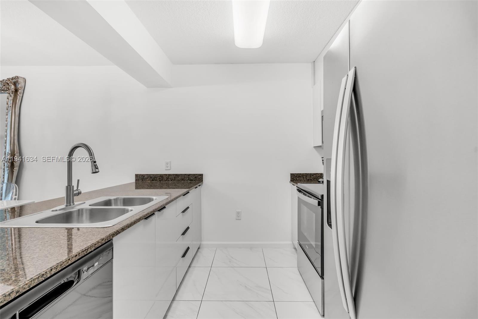 THE CLUB AT BRICKELL BAY - Residential