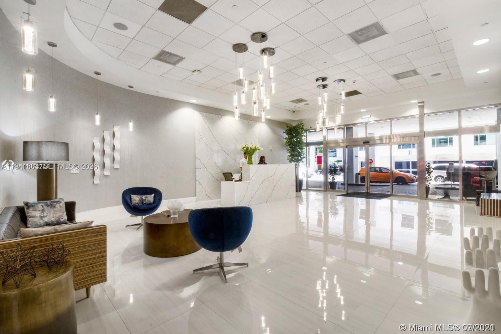 THE CLUB AT BRICKELL BAY - Residential