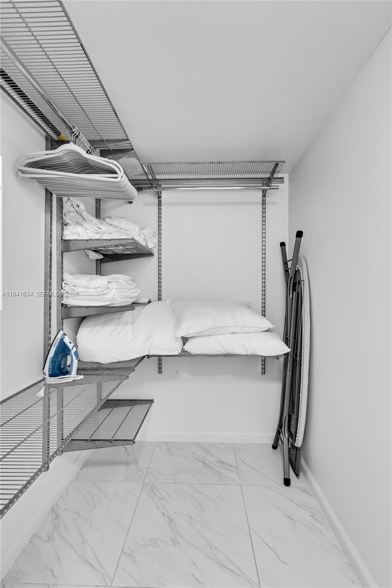 THE CLUB AT BRICKELL BAY - Residential